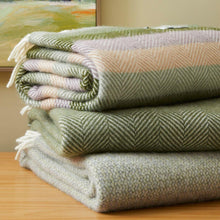 Load image into Gallery viewer, Stripe Pure New Wool Throw - Botanical
