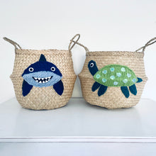 Load image into Gallery viewer, Green sea turtle Basket - Large