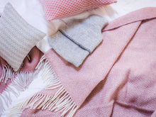 Load image into Gallery viewer, Honeycomb Pure New Wool Throw - Dusky Pink