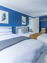 Load image into Gallery viewer, Herringbone Pure New Wool Throw - Navy