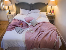 Load image into Gallery viewer, Honeycomb Pure New Wool Throw - Dusky Pink