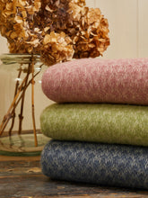 Load image into Gallery viewer, Isobel Crescent Pure New Wool Throw - Fern