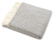 Load image into Gallery viewer, Illusion Pure New Wool Throw - Grey
