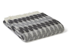 Load image into Gallery viewer, Snowdonia Pure New Wool Throw - Dove
