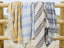 Load image into Gallery viewer, Snowdonia Pure New Wool Throw - Dove
