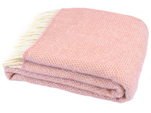 Load image into Gallery viewer, Honeycomb Pure New Wool Throw - Dusky Pink
