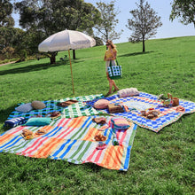 Load image into Gallery viewer, Dock &amp; Bay Cooling Bag - Apple Tart: Medium
