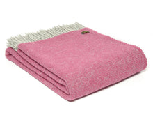 Load image into Gallery viewer, Boa Pure New Wool Throw - Pink
