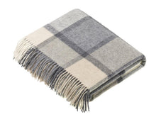 Load image into Gallery viewer, Block Windowpane Lambswool Throw - White/Grey
