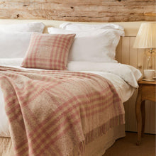Load image into Gallery viewer, Hex XL Pure New Wool Throw - Dusky Pink

