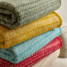 Load image into Gallery viewer, Fair Isle Pure New Wool Throw
