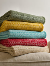Load image into Gallery viewer, Fair Isle Pure New Wool Throw
