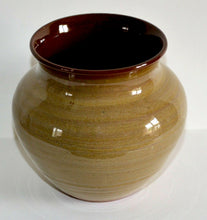 Load image into Gallery viewer, Kim Reilly Ventnor Pottery Studio Vase in Sand and Brown - THE SEAVIEW COLLECTION
